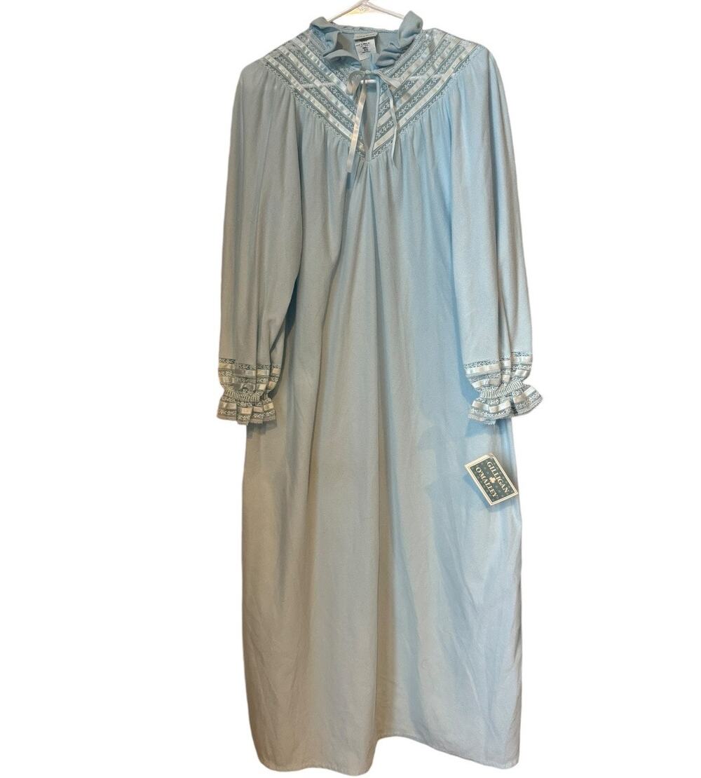 NWT Vintage Gilligan & O’Malley ruffled lace ribbon Long Blue gown Small